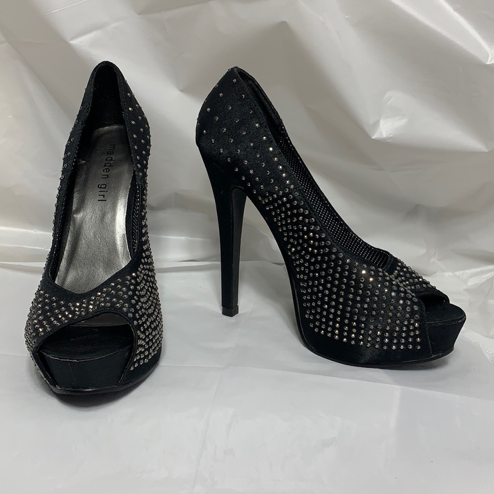 MADDEN Girl Luzter Black Studded open Toe Heel Size 6.5M